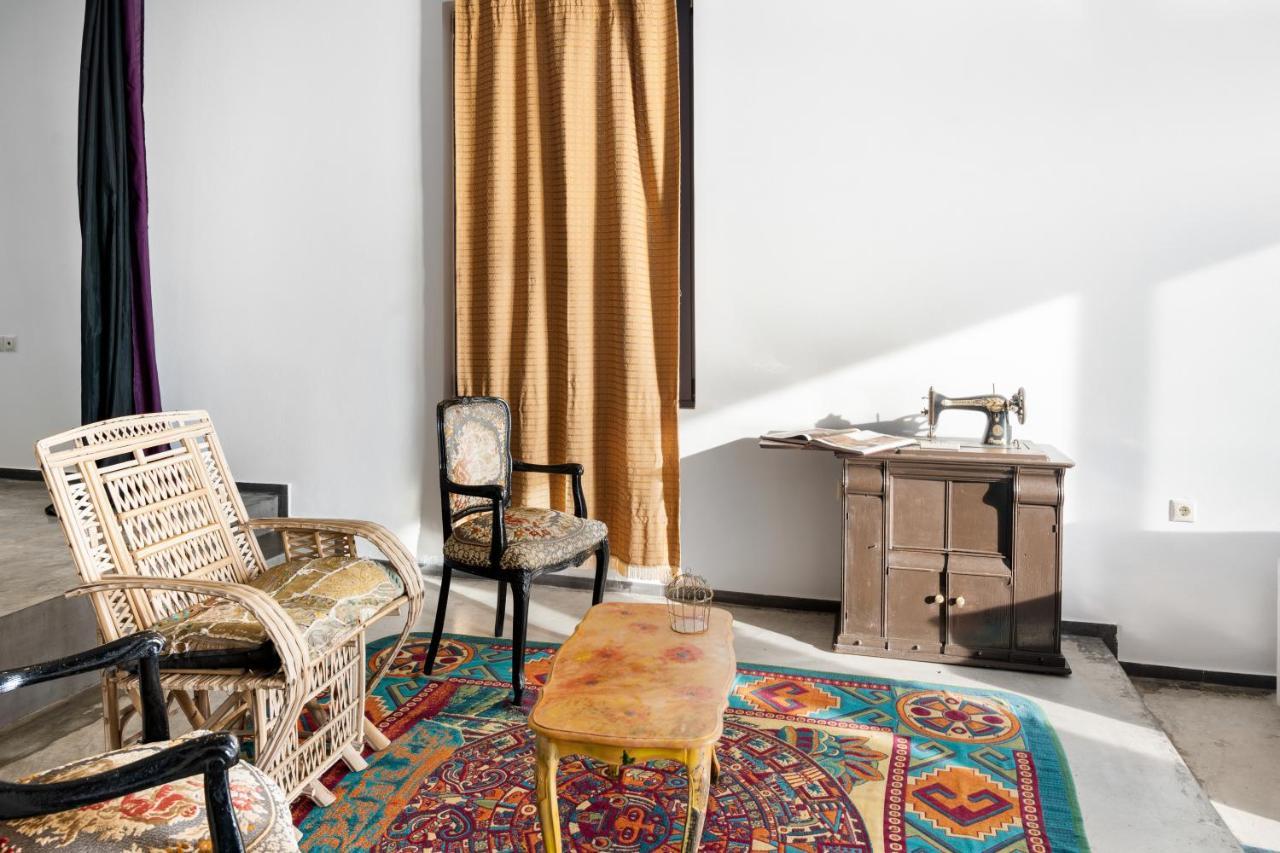 Serenity Boutique Suites Athánion Екстериор снимка
