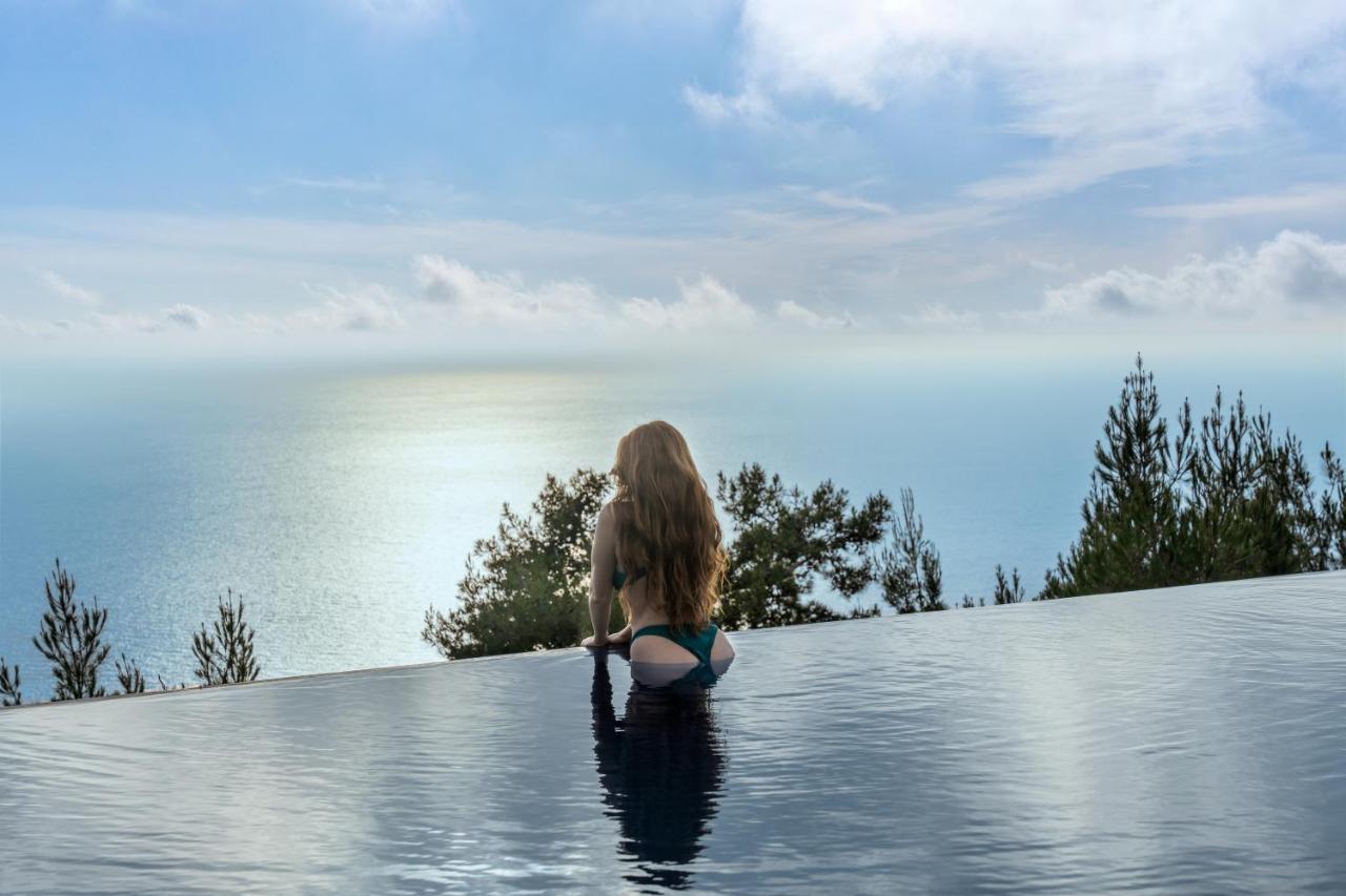 Serenity Boutique Suites Athánion Екстериор снимка